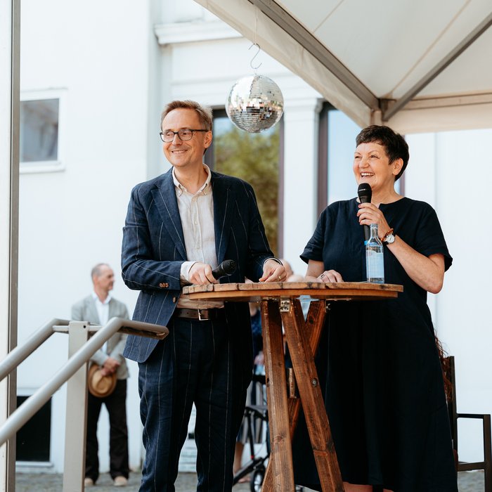 © Simon Veith Vortsänd*innen der Montag Stiftung Urbane Räume: Dr. Robert Winterhager und Johanna Debik